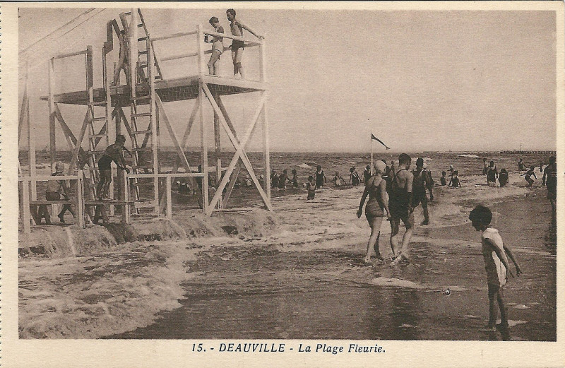 Carte postale ancienne Deauville-Fr-14-Cpa-La Plage fleurie-01
