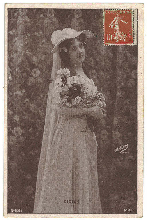Carte postale ancienne DIDIER, Delphine MJS. 5051. Photo Stebbing