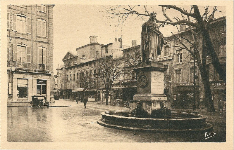 Carte postale ancienne Aix en Provence-Fr-13-vers 1930-la statue de René à Aix-en-Provence