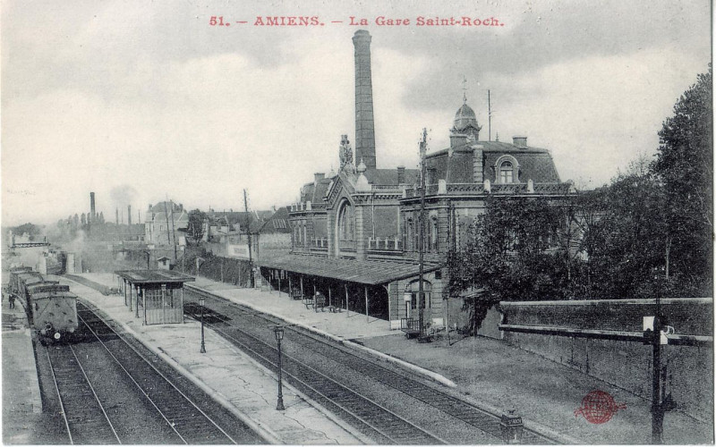 Carte postale ancienne Amiens - La gare Saint-Roch à Amiens