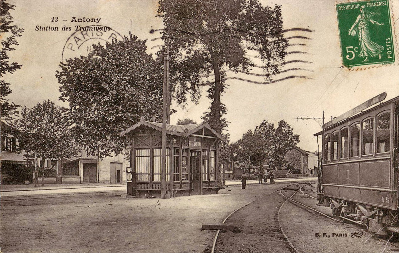 Carte postale ancienne Station des Tramways à Antony