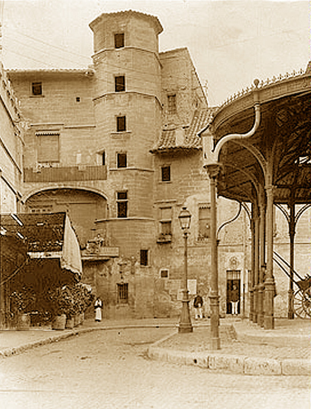 Carte postale ancienne Livrée du cardinal de Florence à Avignon Xiv e s