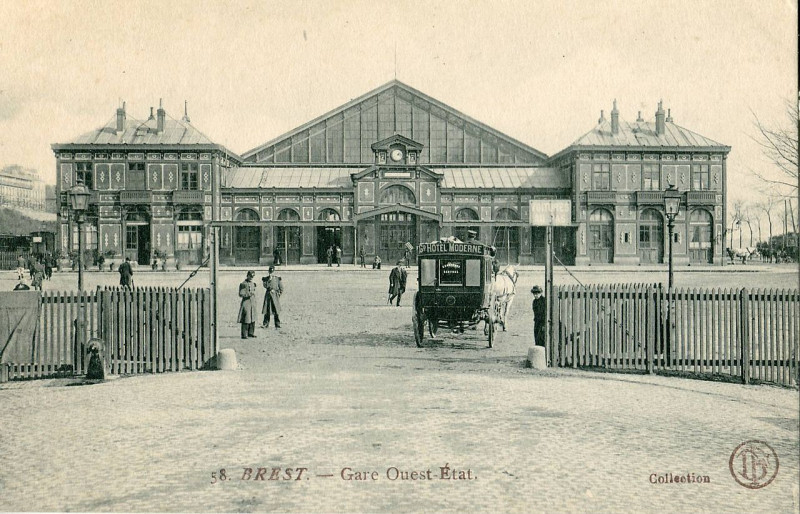 Carte postale ancienne Brest - Gare de l'Ouest-Etat à Brest