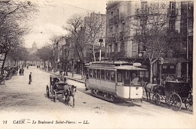 Carte postale ancienne Ll 71 - Caen - Le Boulevard Saint-Pierre à Caen
