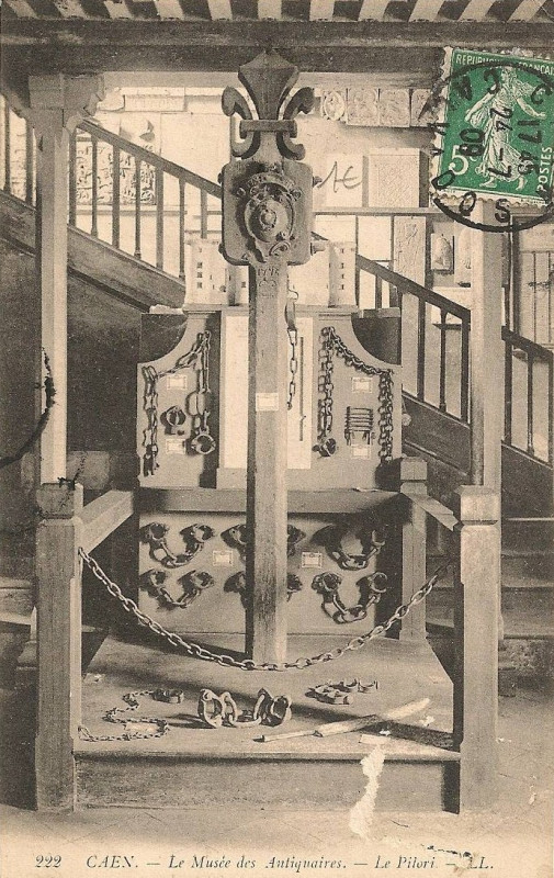 Carte postale ancienne Musée des antiquaires 1 à Caen