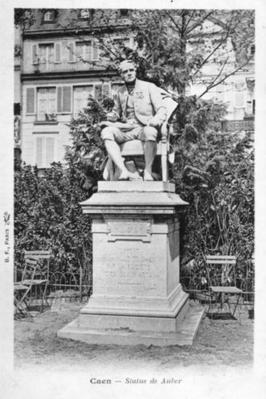 Carte postale ancienne Statue Daniel François Esprit Auber Caen à Caen