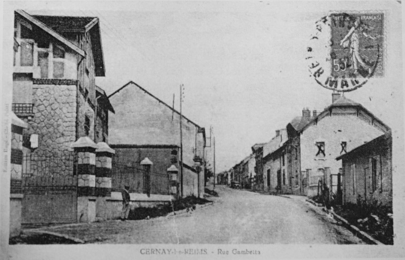 Carte postale ancienne Cernay les reims rue gambetta 81191 à Cernay-lès-Reims