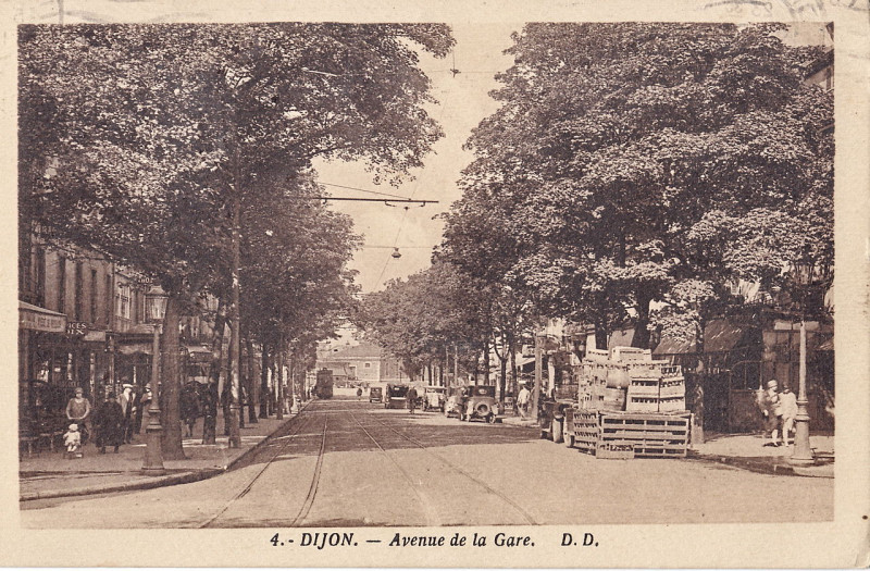 Carte postale ancienne Dd 4 - Dijon - Avenue de la Gare à Dijon
