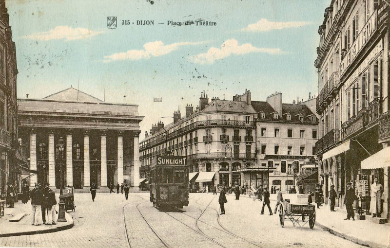 Carte postale ancienne Md 315 - Dijon - Place du Théatre à Dijon
