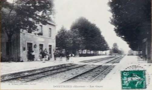 Carte postale ancienne Gare Dontrien 10086 à Dontrien