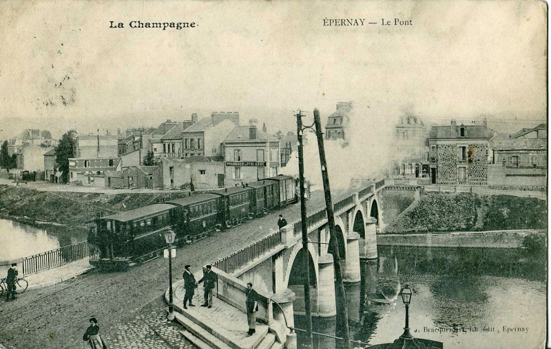 Carte postale ancienne Bracquemont - La Champagne - Epernay - Le Pont à Épernay