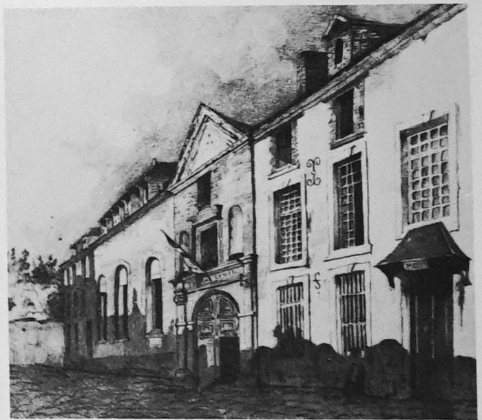 Carte postale ancienne Maison des ursulines tribunal 1008961 à Épernay