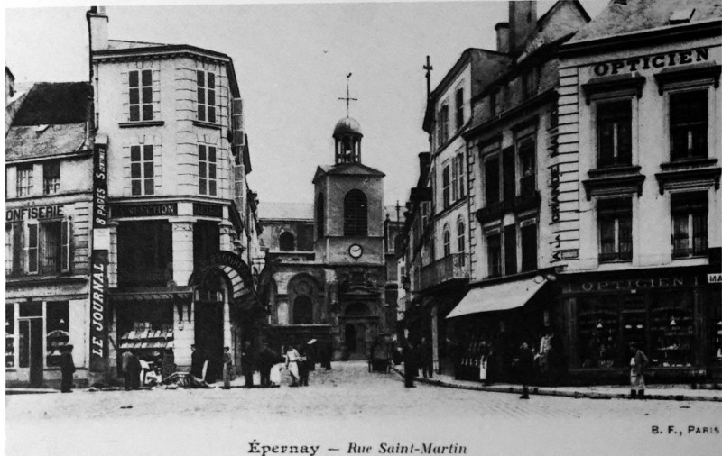 Carte postale ancienne Rue st martin 1008962 à Épernay