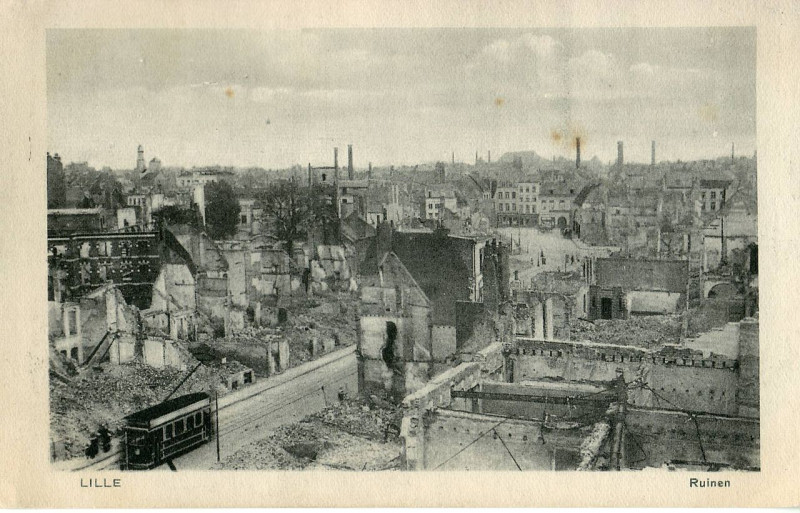 Carte postale ancienne Inconnu 33547 - Lille - Ruinen à Lille