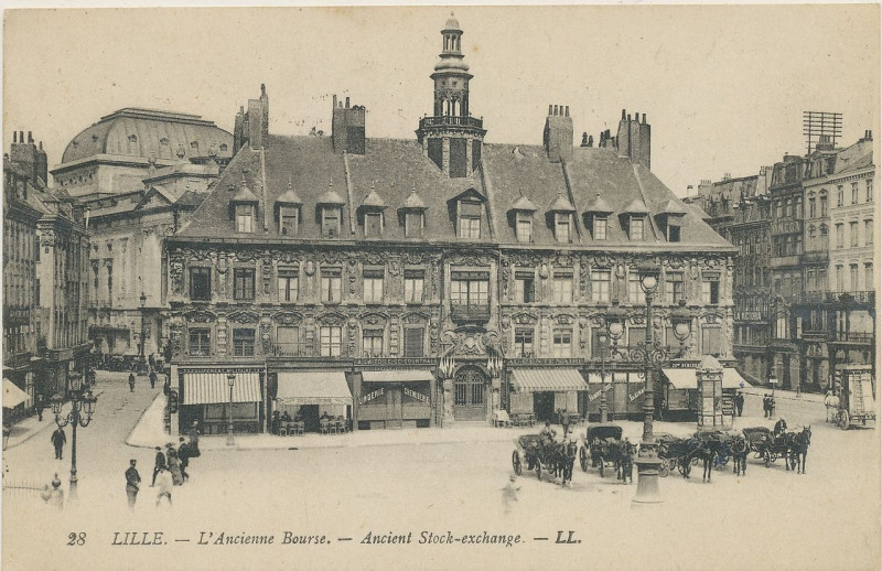 Carte postale ancienne L'Ancienne Bourse à Lille