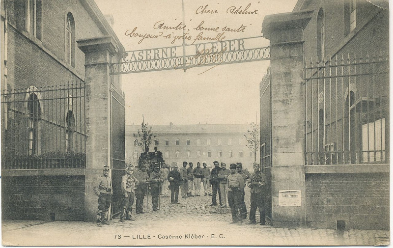 Carte postale ancienne Lille - 73 - Caserne Kleber à Lille
