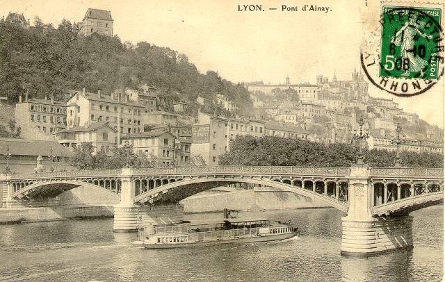 Carte postale ancienne Lyon - Pont d'Ainay - flamme de 1908 à Lyon