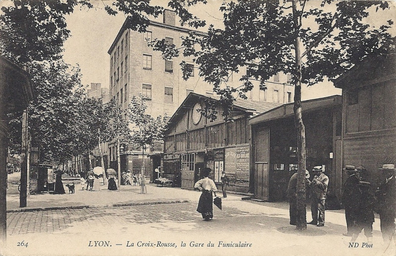 Carte postale ancienne Lyon funiculaire rue terme gare haute à Lyon