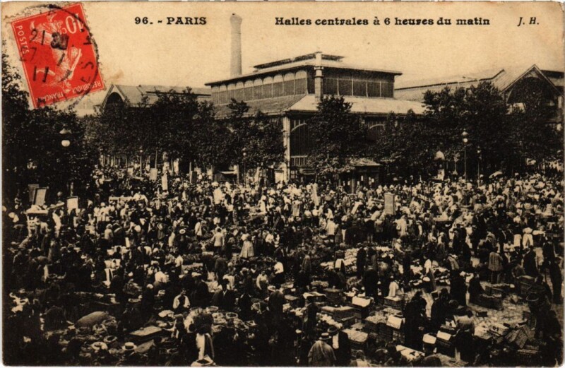 Carte postale ancienne Paris 1e Halles Centrales a 6 heures du matin à Paris 1er