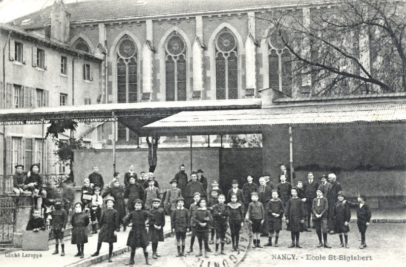 Carte postale ancienne Ecole Saint-Sigisbert à Nancy, vers 1900