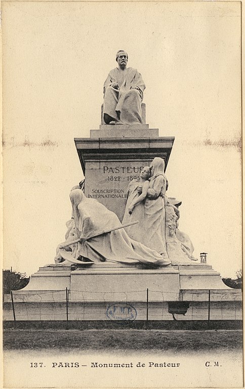 Carte postale ancienne Monument de Pasteur à Paris 15e