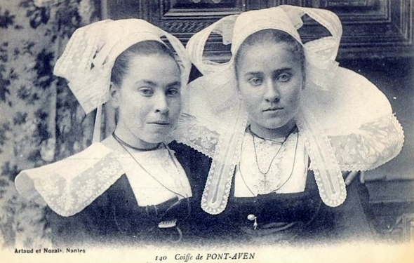 Carte postale ancienne Coiffes de Pont-Aven
