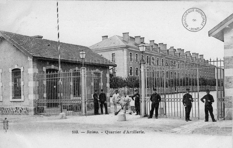 Carte postale ancienne B-514546101 Ico BMR56-067 caserne d'artillerie