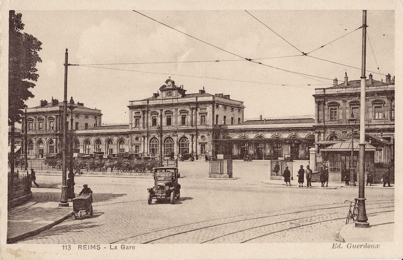 Carte postale ancienne Guerdoux 113 - Reims - La gare