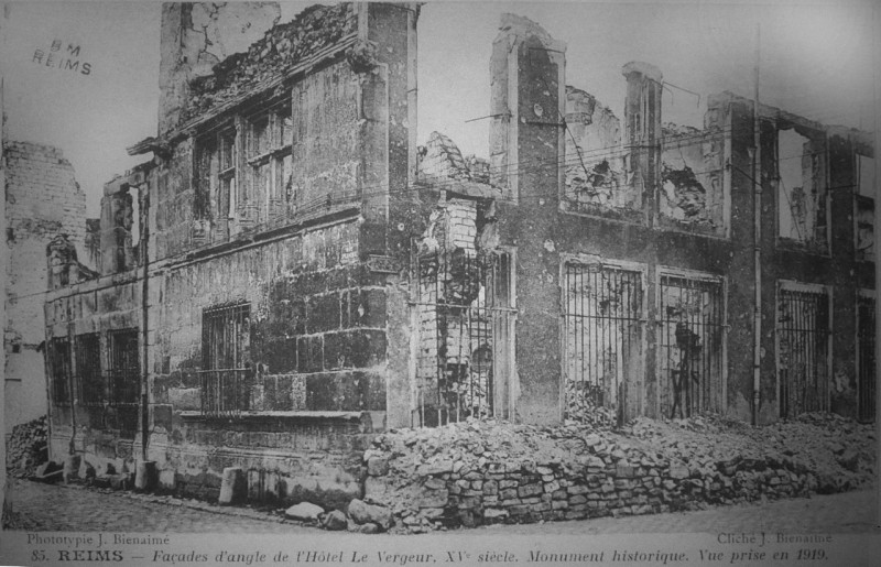 Carte postale ancienne Hotel le vergeur post 1GM 09022