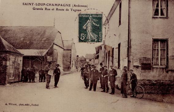 Carte postale ancienne Mairie 1914