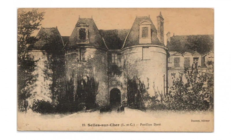 Carte postale ancienne Cartes postales de la collection des Archives départementales (FRAD041 6 FI) - 6 Fi 242-107 Pavillon doré