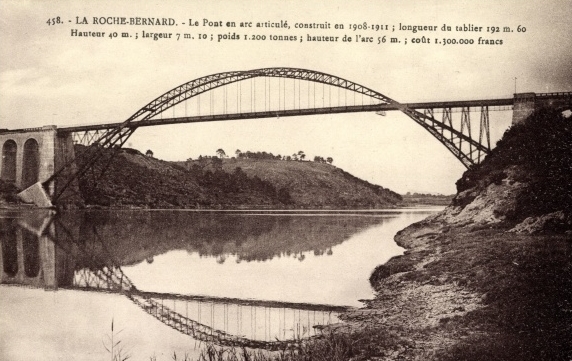 Carte postale ancienne 458. La Roche Bernard, le pont en arc articulé
