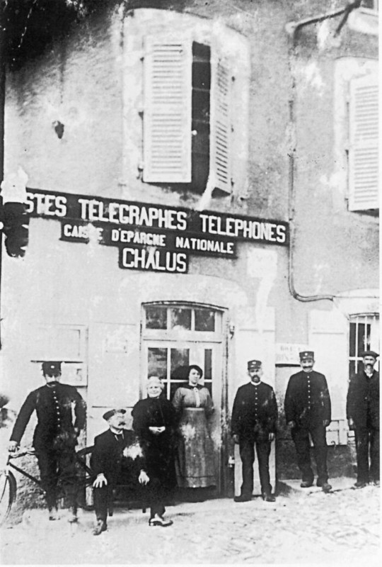 Carte postale ancienne Ancienne Poste de Châlus