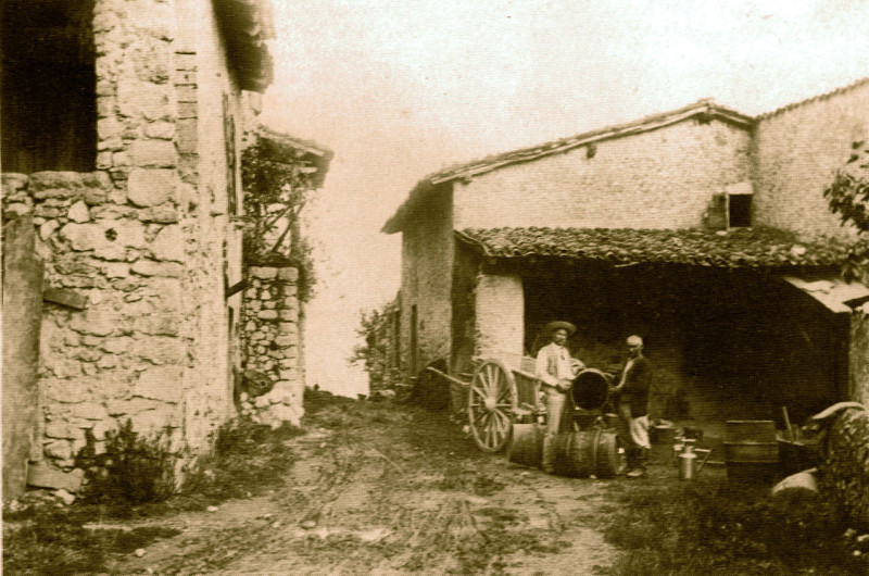 Carte postale ancienne Vercheny-le-Haut Transport du vin 1902