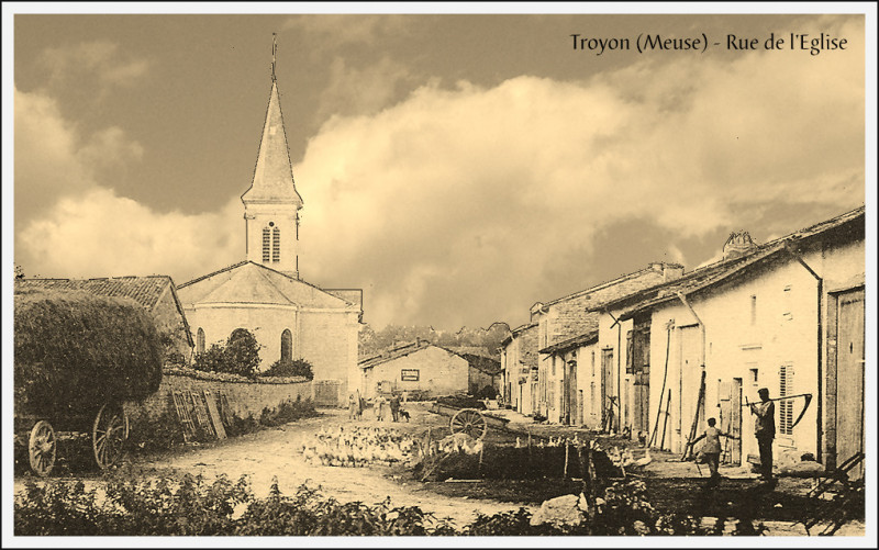 Carte postale ancienne Troyon1920