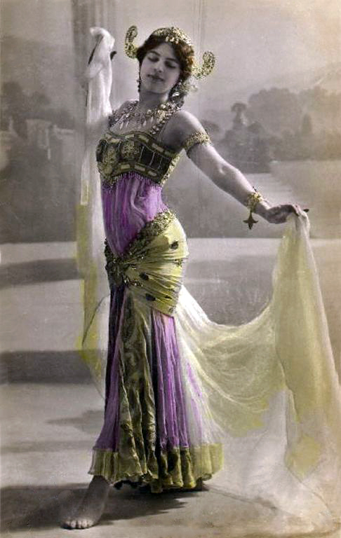 Carte postale ancienne Mata Hari 6