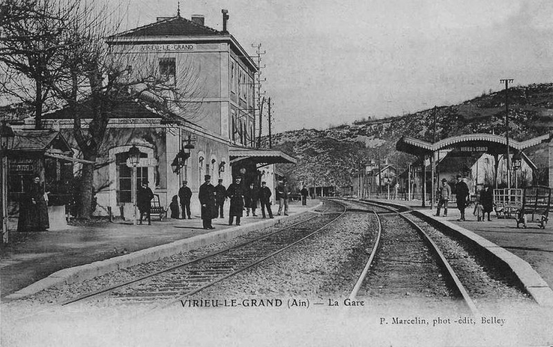 Carte postale ancienne Gare-Virieu-le-Grand-CPancienne