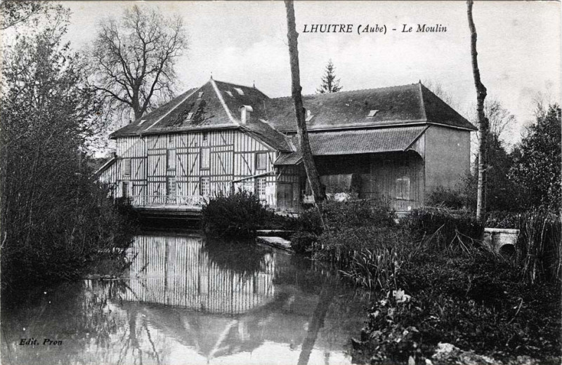 Carte postale ancienne Lhuitre moulin CP5963