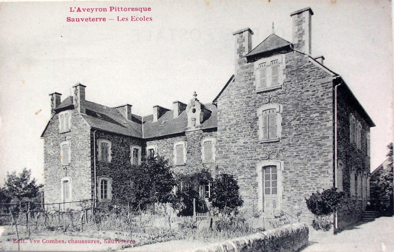 Carte postale ancienne Sauveterre - Ecoles