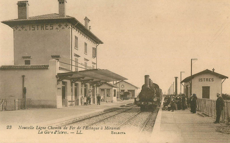 Carte postale ancienne Carte Postale Gare Istres
