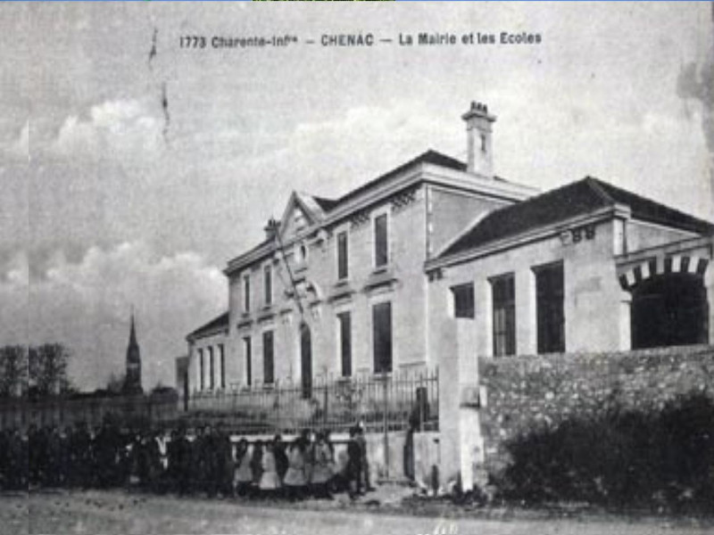 Carte postale ancienne Carte postale ancienne de Chenac