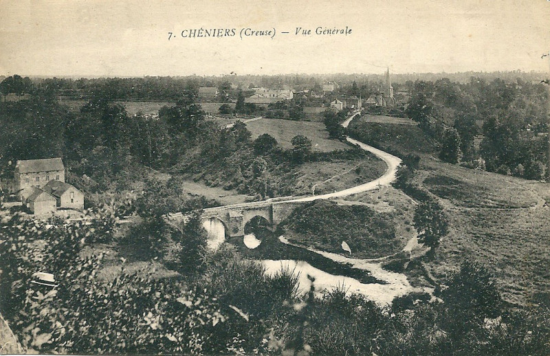 Carte postale ancienne Chéniers-Cp-16