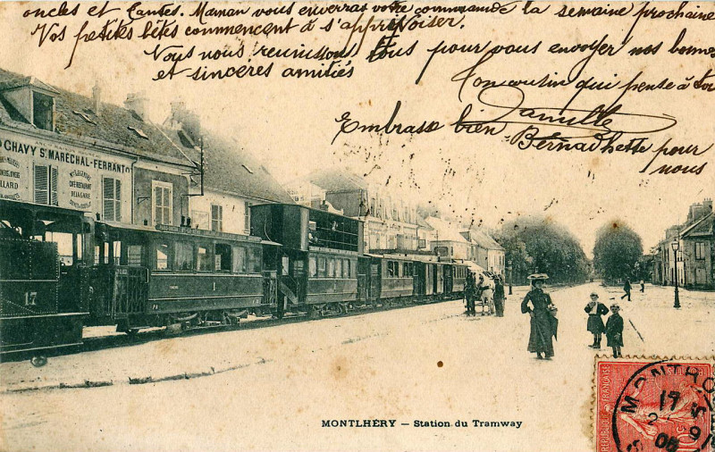 Carte postale ancienne Station du Tramway à Montlhéry