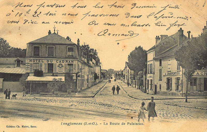 Carte postale ancienne La route de Palaiseau à Longjumeau