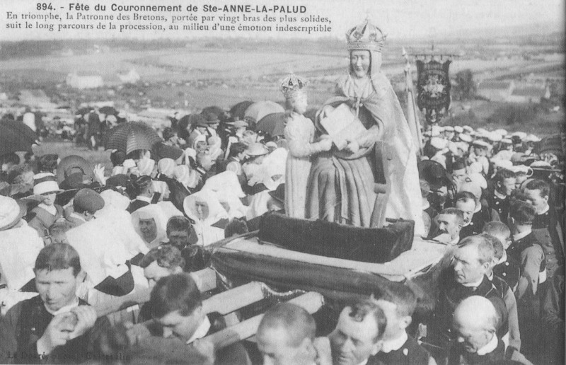 Carte postale ancienne Fête du couronnement à Plonévez-Porzay