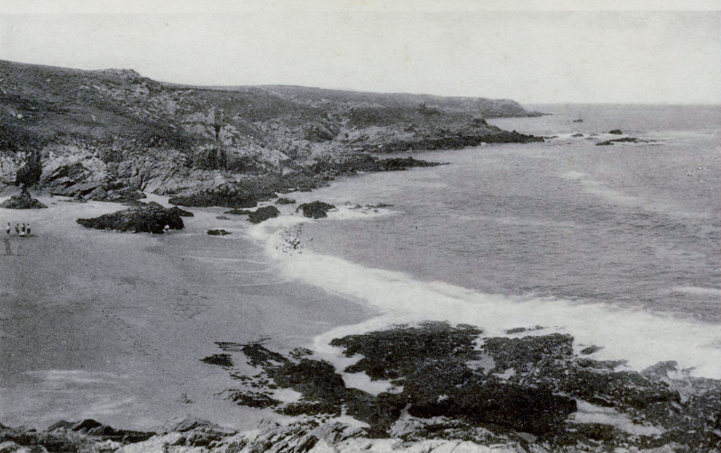 Carte postale ancienne La grève de Pors Piron vers 1910 à Beuzec-Cap-Sizun