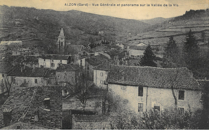 Carte postale ancienne Alzon - Vue generale