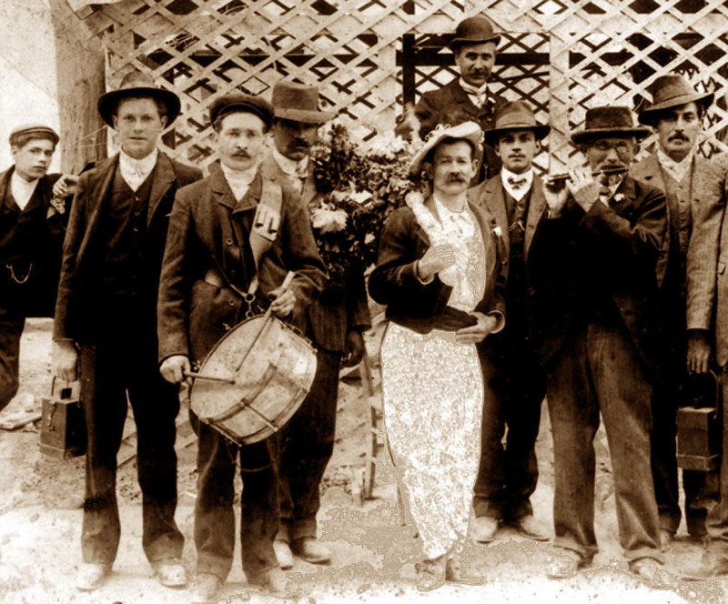Carte postale ancienne Danse de la souche Villeneuve-les-Avignon 1900