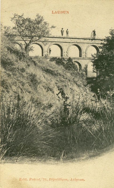 Carte postale ancienne Aqueduc 4