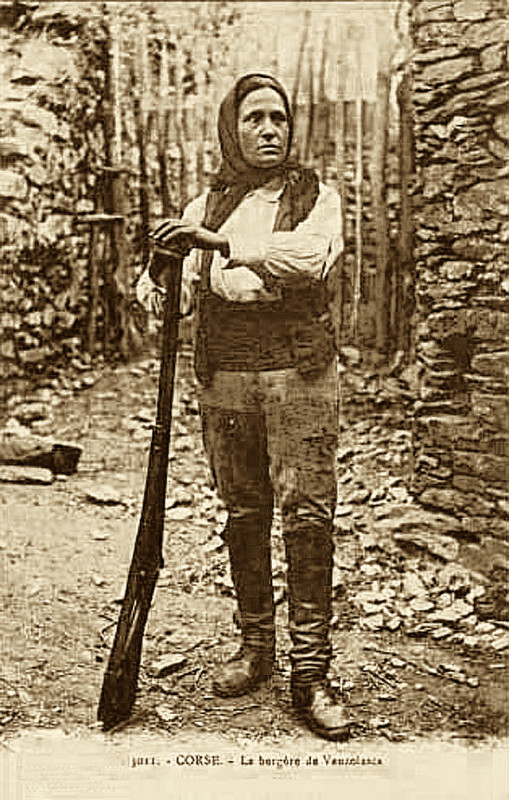 Carte postale ancienne Haute-Corse type de bergère de Venzolasca
